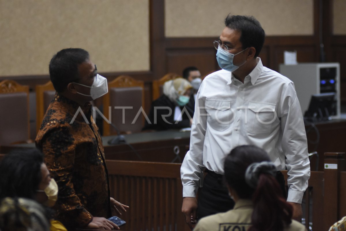 Sidang Pledoi Azis Syamsuddin Antara Foto