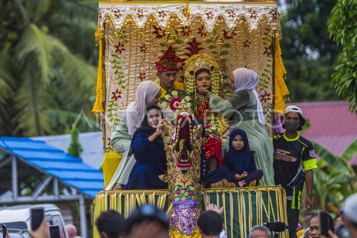 Tradisi Adat Pengantin Di Kalimantan Selatan Antara Foto