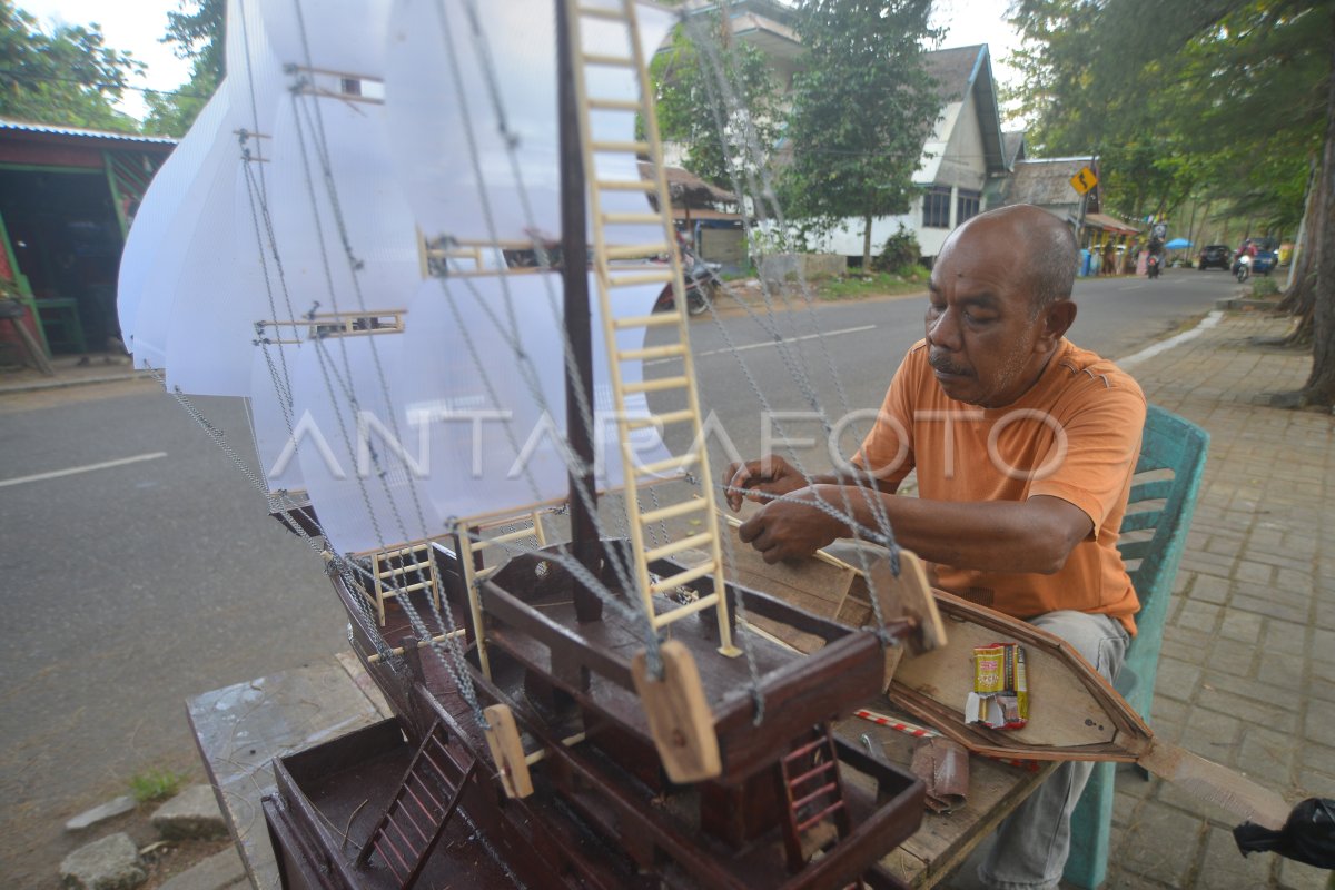 Kerajinan Miniatur Kapal Pinisi Antara Foto 9532