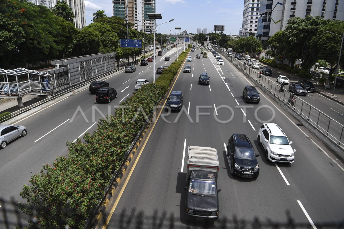 TARIF TOL DALAM KOTA NAIK | ANTARA Foto