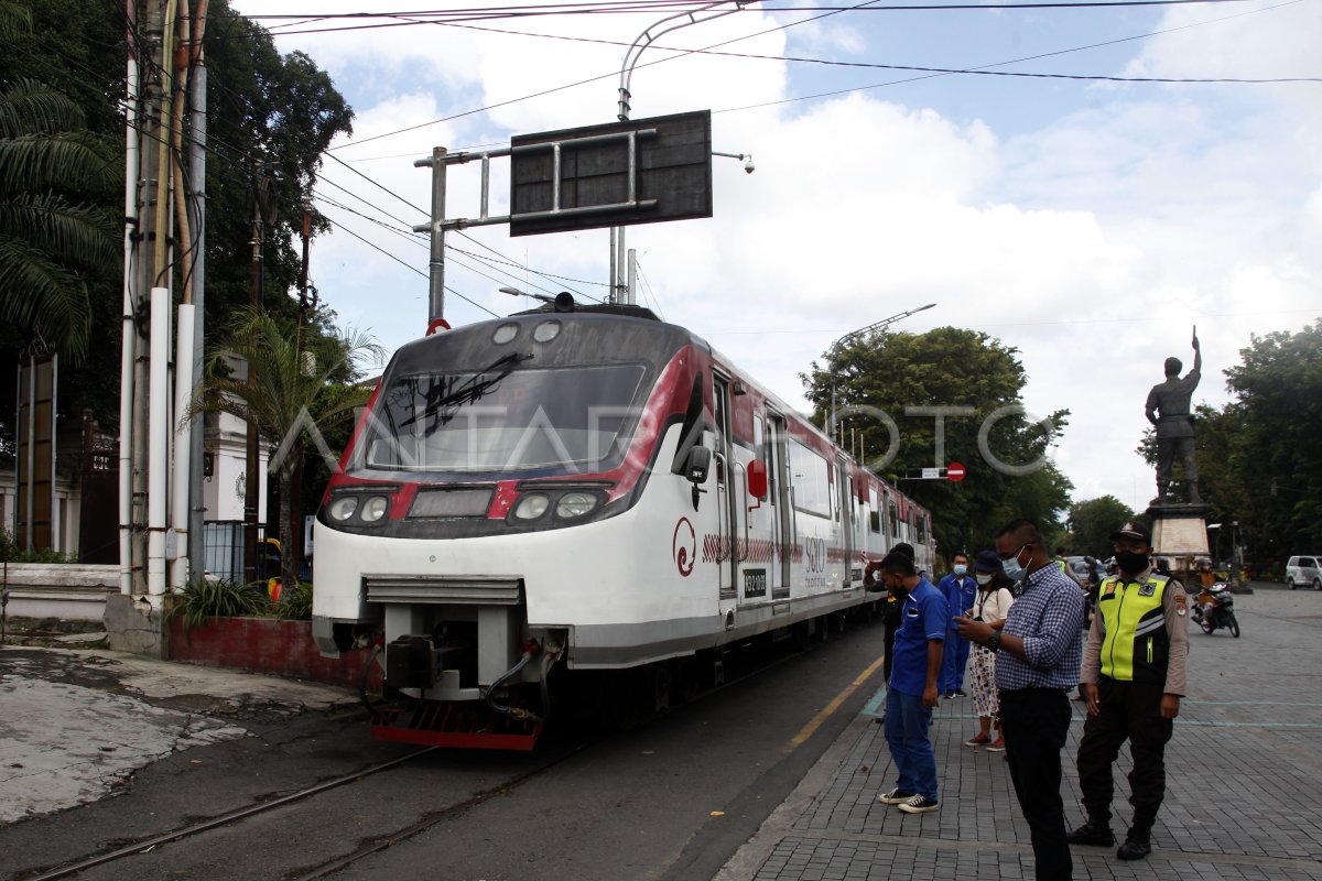 Railbus Batara Kresna Antara Foto