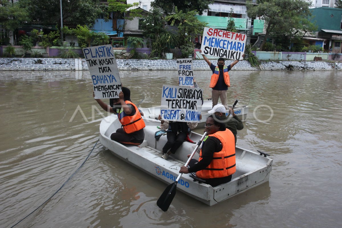 KAMPANYE PENGURANGAN PENGGUNAAN PLASTIK SEKALI PAKAI | ANTARA Foto