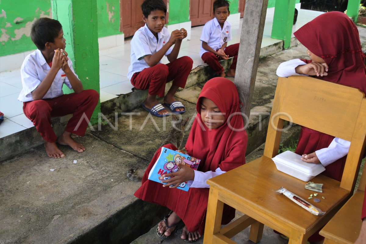 Program Merdeka Belajar Kemendikbud Antara Foto 2196