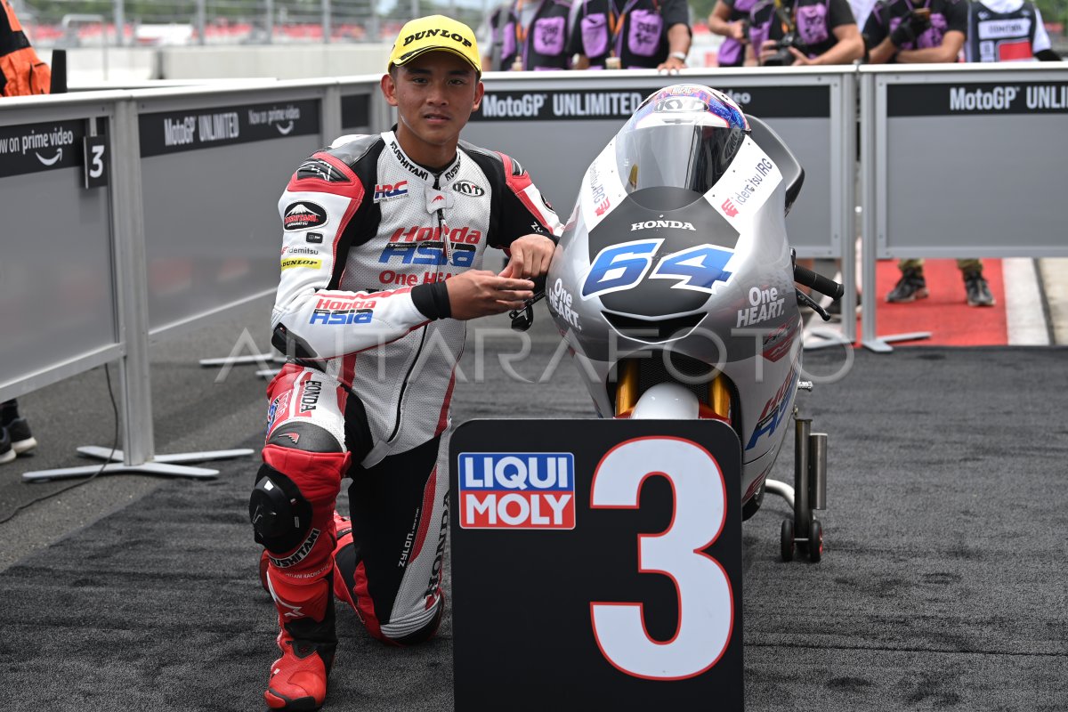MARIO SURYO AJI START DARI GRID TERDEPAN MOTO3