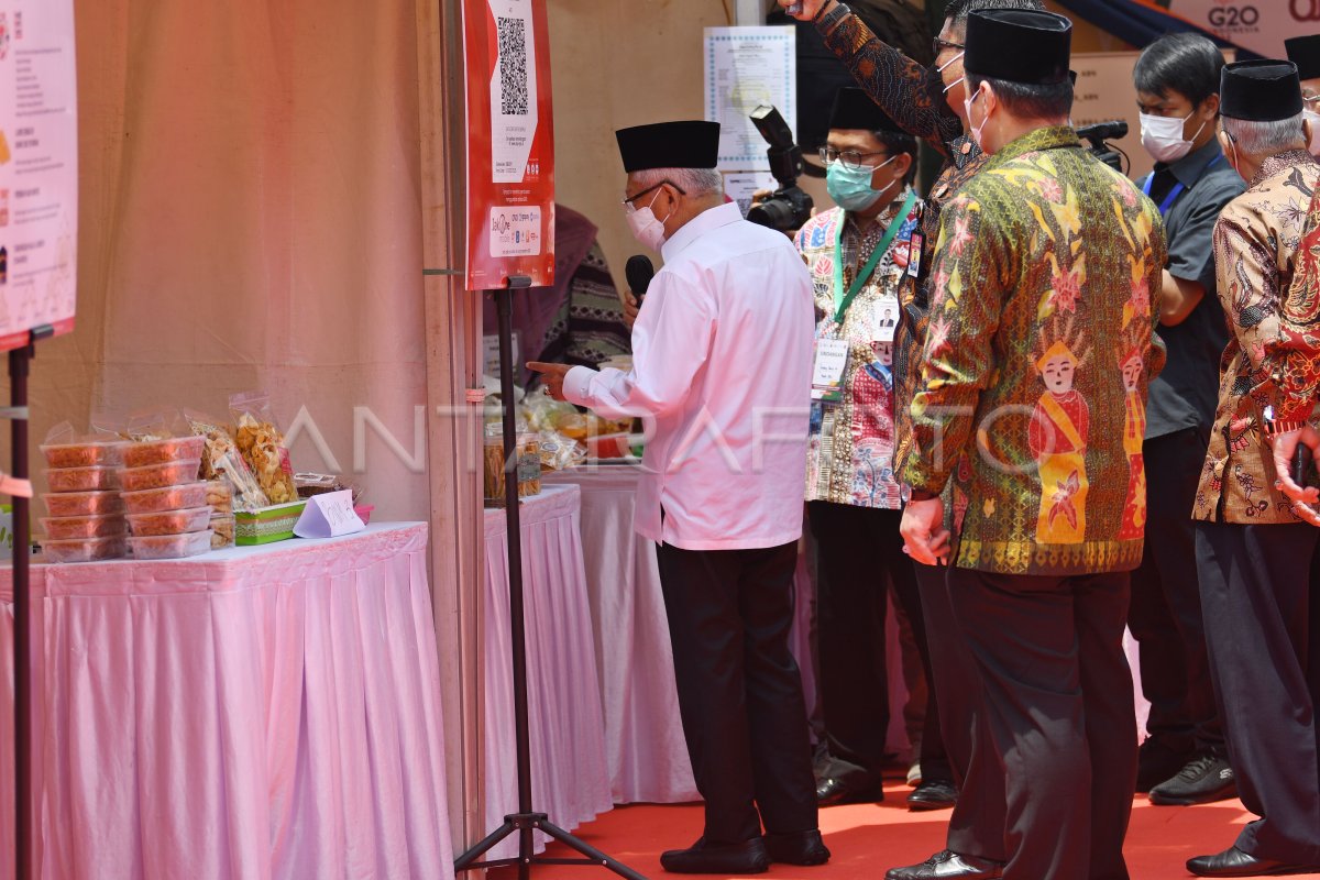 OJK DUKUNG PENGEMBANGAN BADAN WAKAF MIKRO ANTARA Foto