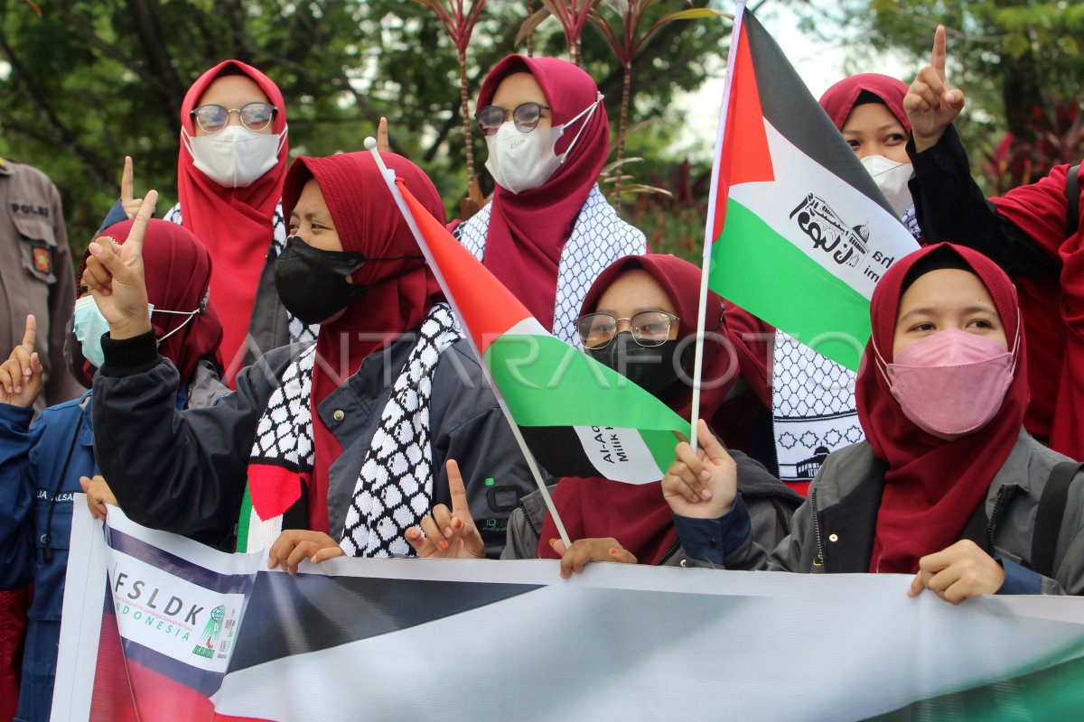 AKSI BELA PALESTINA DI PONTIANAK | ANTARA Foto