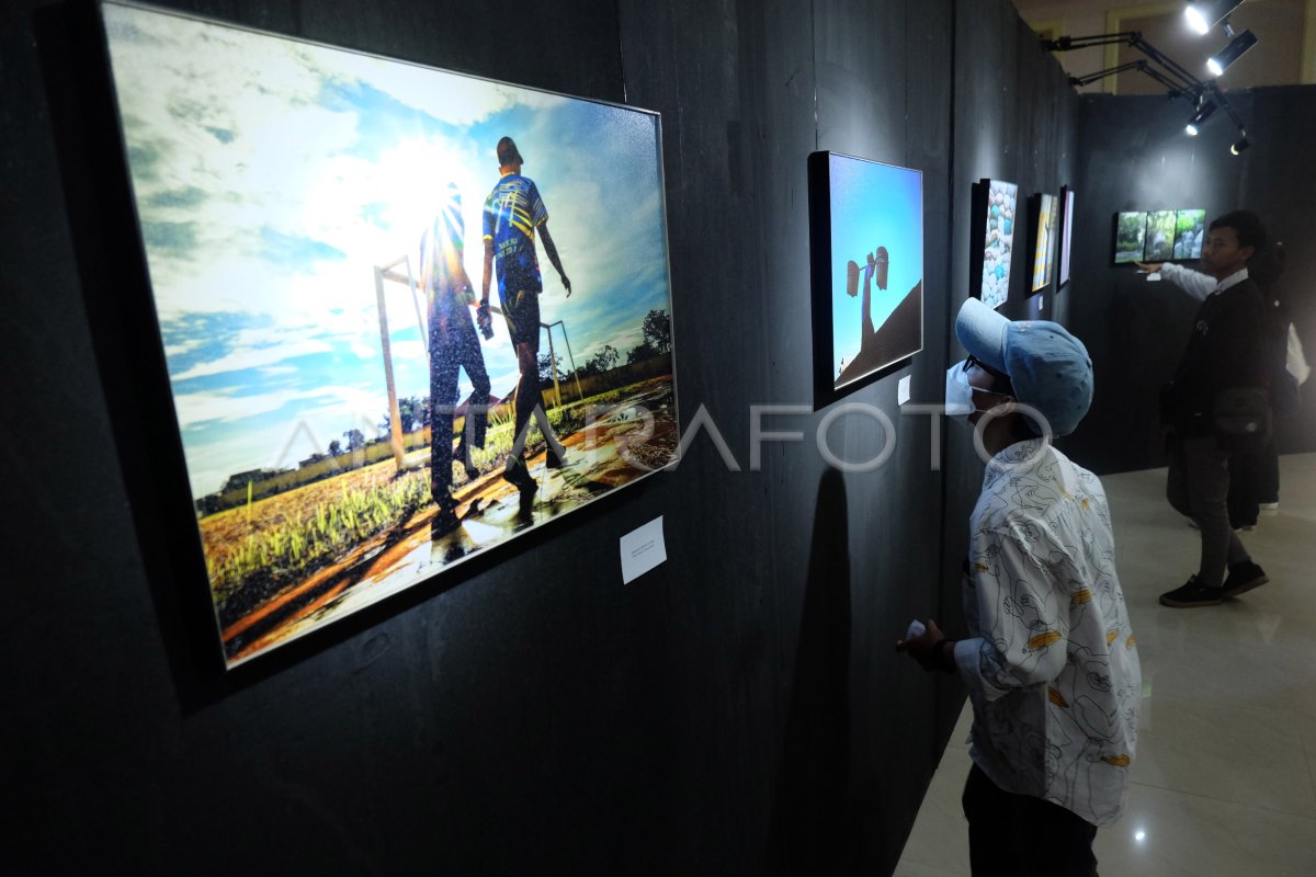 PAMERAN FOTO AMOEBA | ANTARA Foto