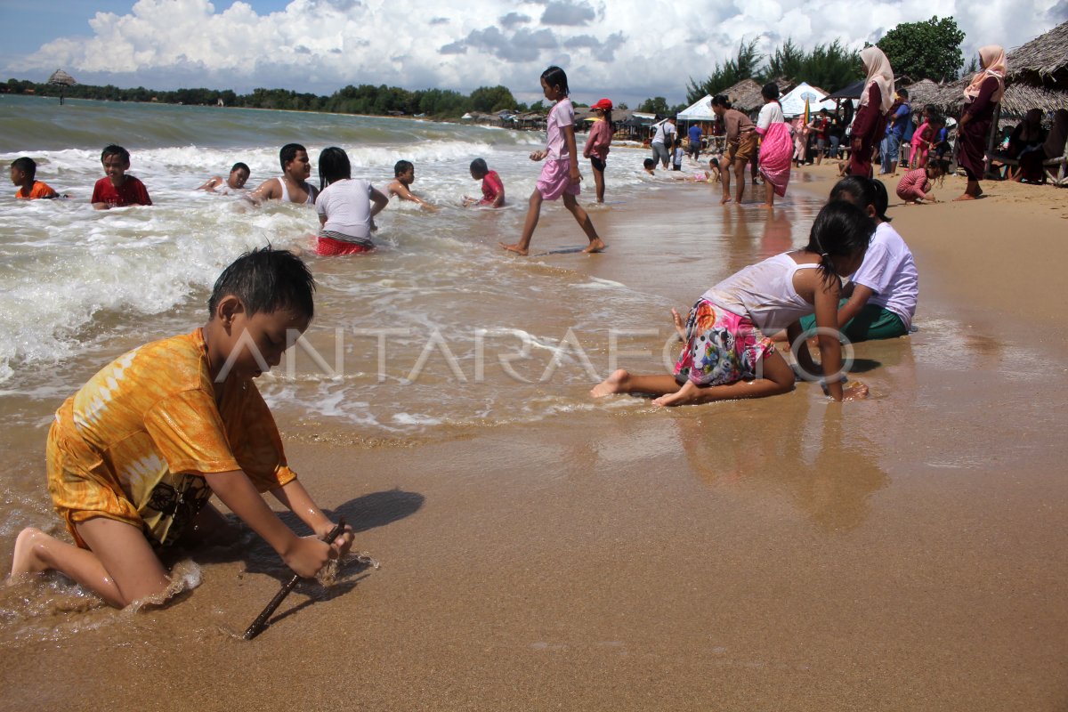 Wisata Pantai Pasir Putih Tlangoh Antara Foto