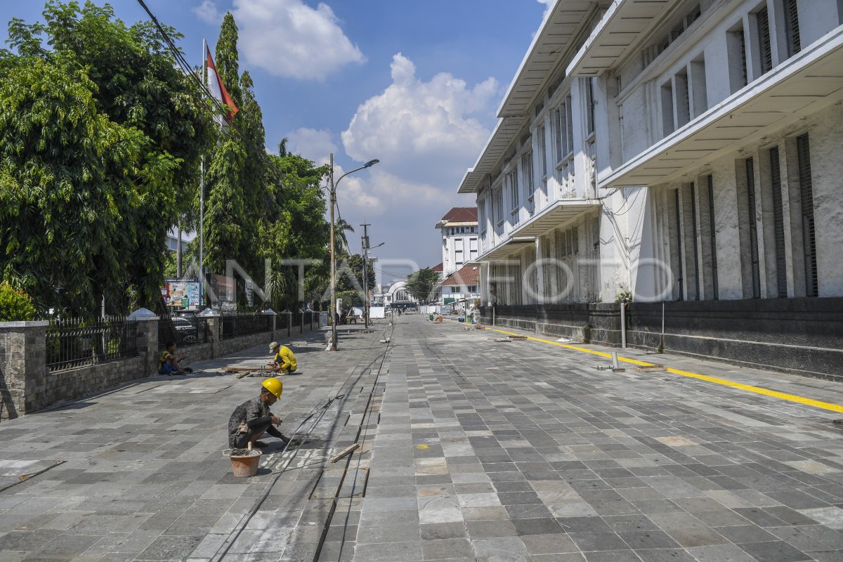 Revitalisasi Pedestrian Di Kota Tua Antara Foto