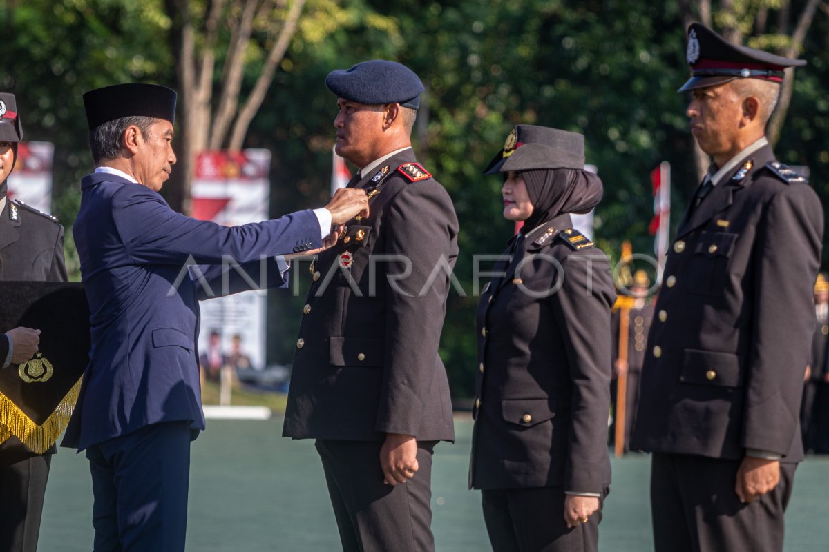 UPACARA HUT KE-76 BHAYANGKARA DI SEMARANG | ANTARA Foto