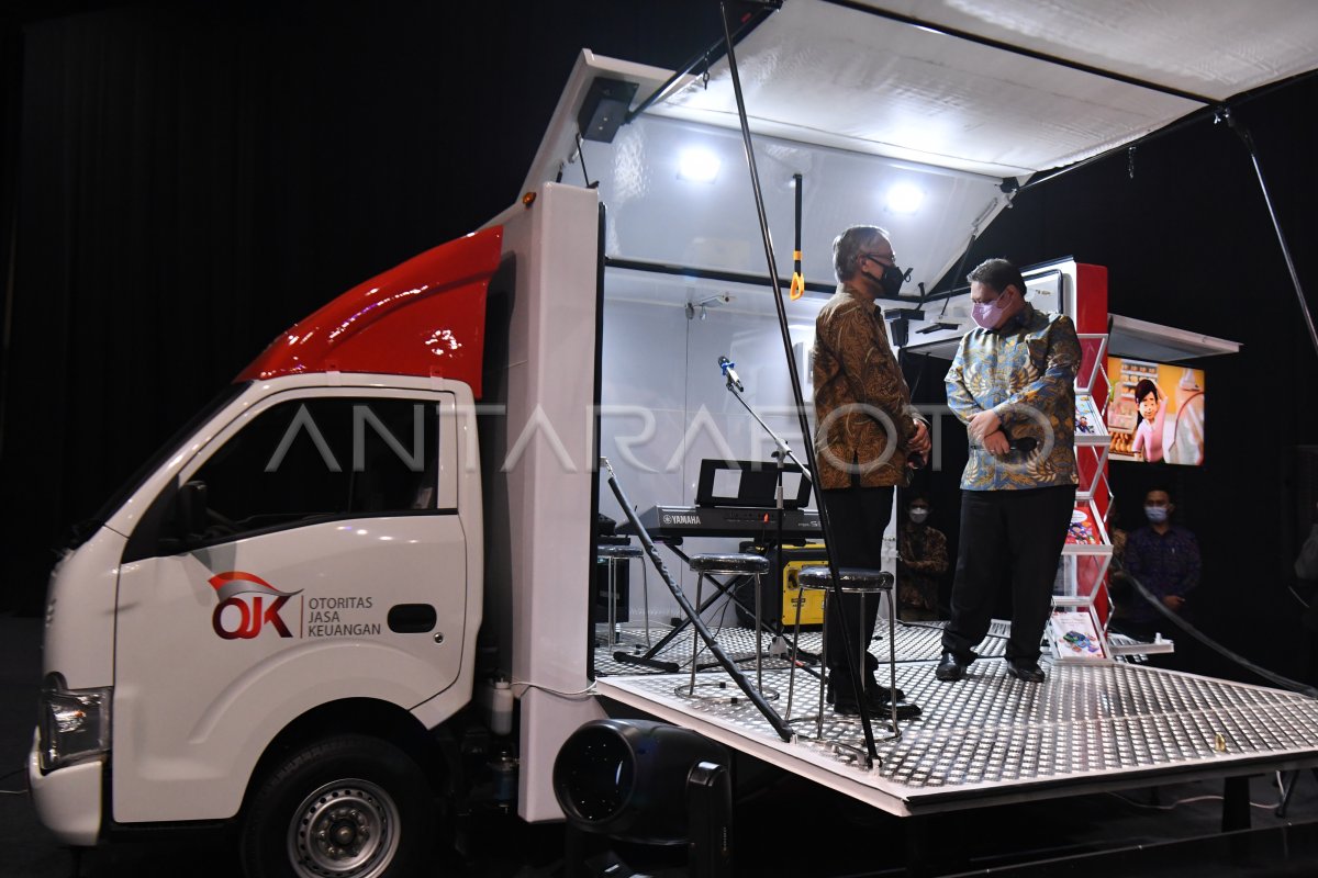 PELUNCURAN MOBIL SIMOLEK OJK ANTARA Foto PELUNCURAN MOBIL SIMOLEK OJK ANTARA Foto