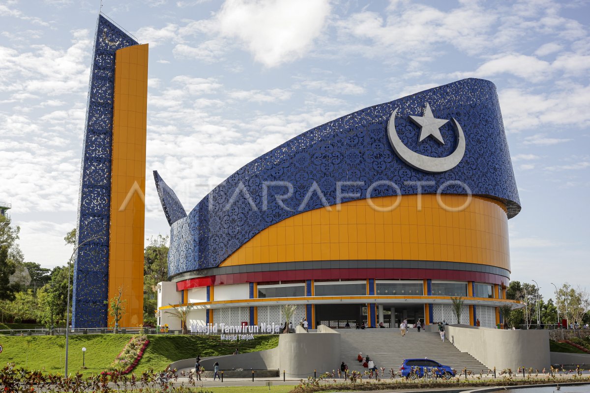 Masjid Tanjak Di Batam Antara Foto