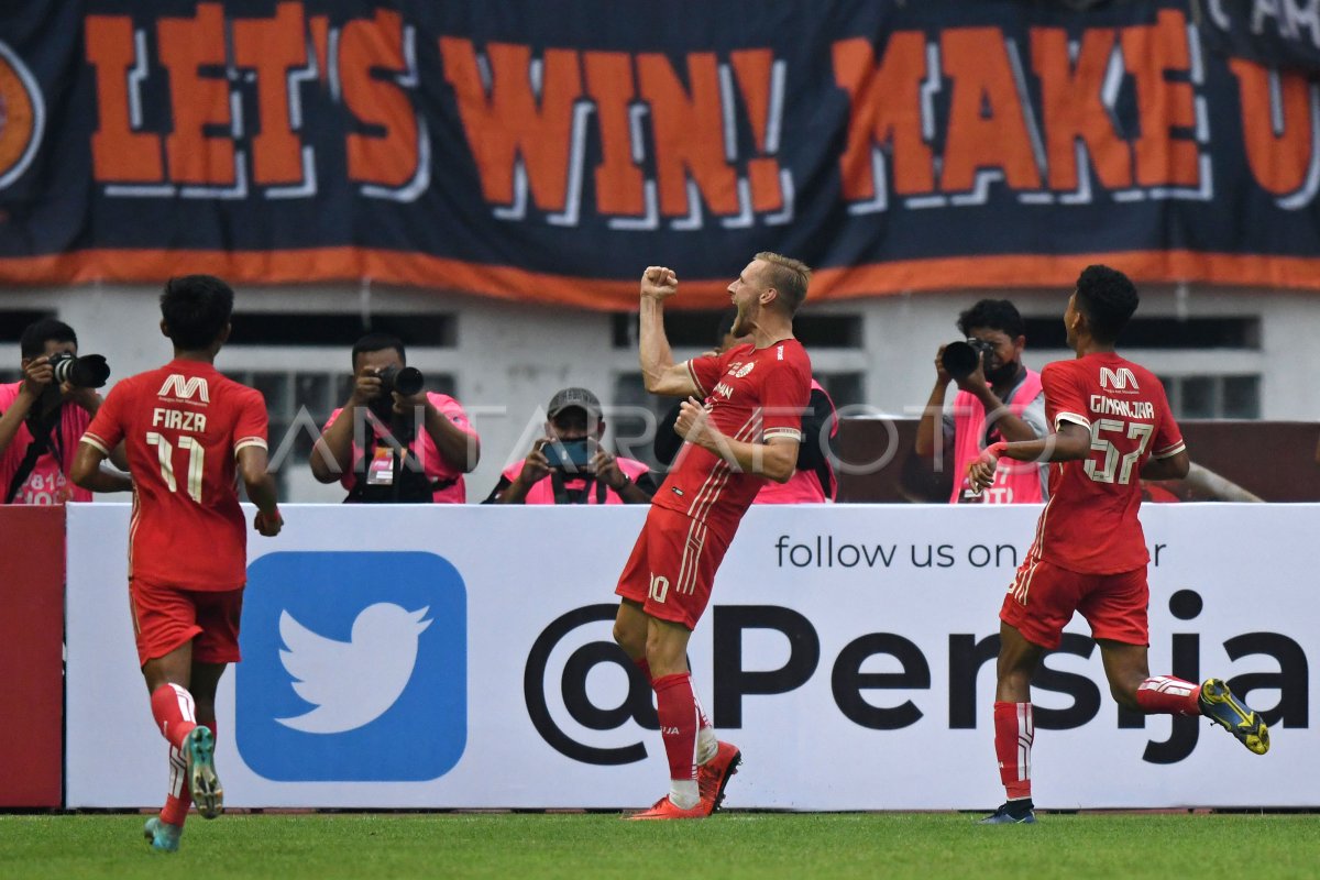 PERSIJA KALAHKAN RANS DALAM PARTAI UJI COBA
