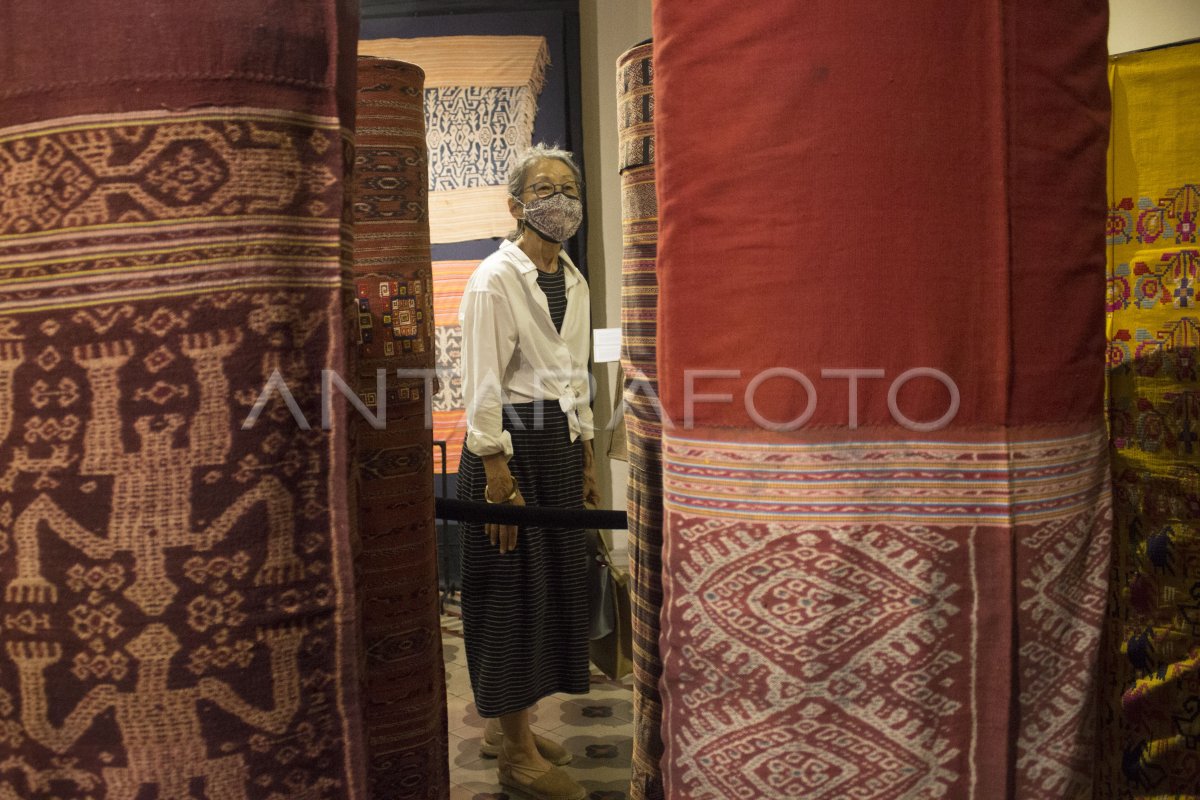 PAMERAN KAIN TENUN INDONESIA DI MUSEUM TEKSTIL | ANTARA Foto