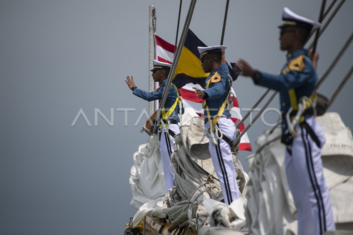 Kri Bima Suci Tiba Di Singapura Antara Foto