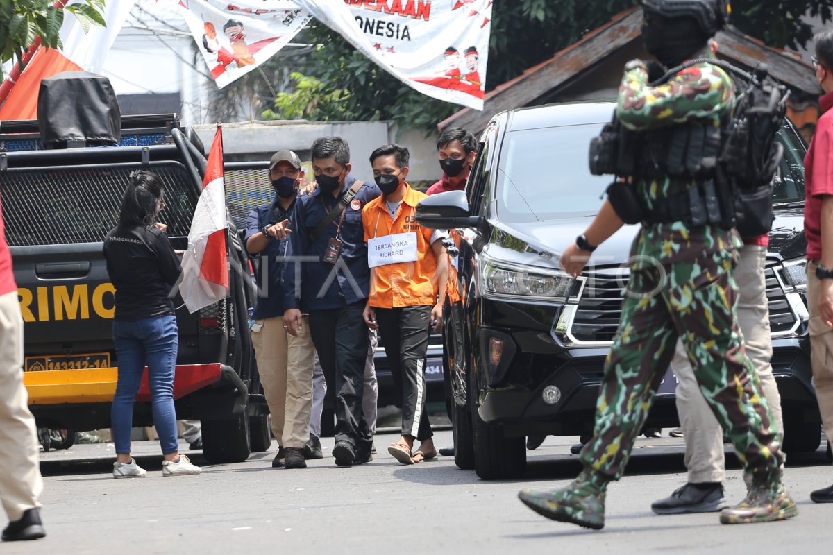 REKONSTRUKSI PEMBUNUHAN BRIGADIR J | ANTARA Foto