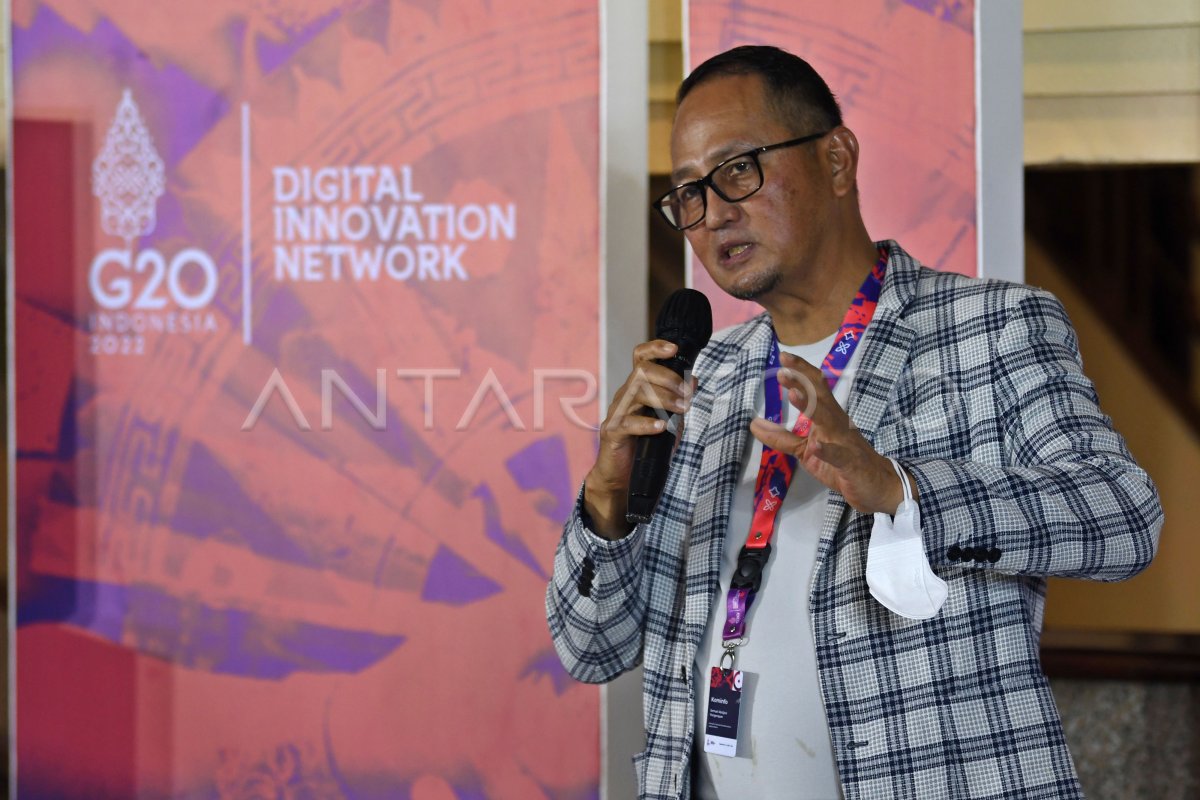 PELUNCURAN AKADEMI PEMBELAJARAN VIRTUAL DI INDONESIA | ANTARA Foto