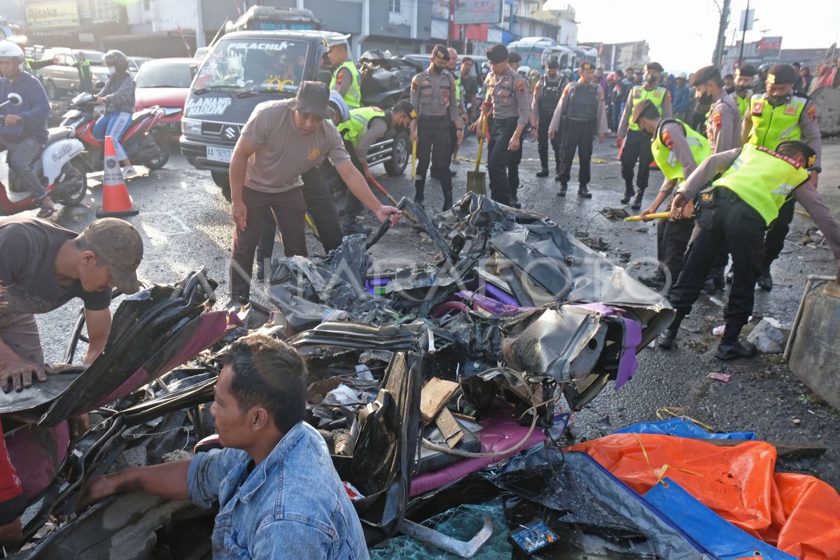 KECELAKAAN MAUT DI WONOSOBO | ANTARA Foto