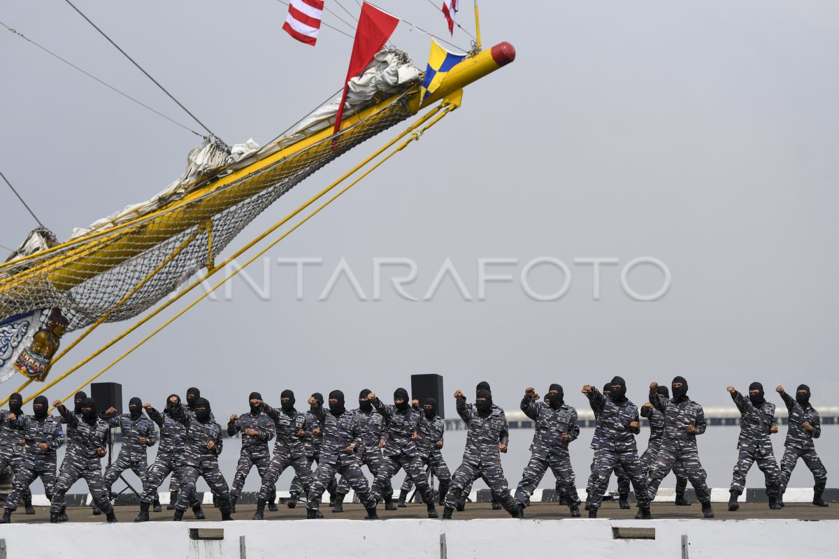 Upacara Hut Ke 77 Tni Al Antara Foto