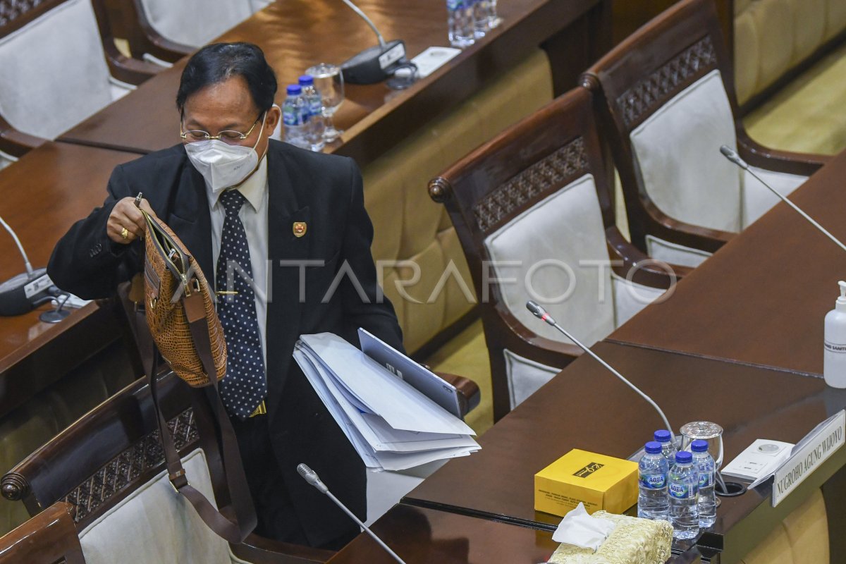 UJI KELAYAKAN DAN KEPATUTAN CALON ANGGOTA BPK | ANTARA Foto