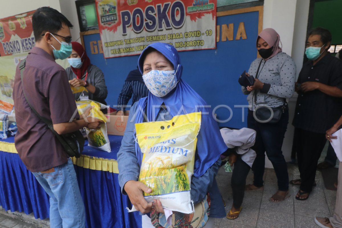 Operasi Pasar Khusus Beras Antara Foto