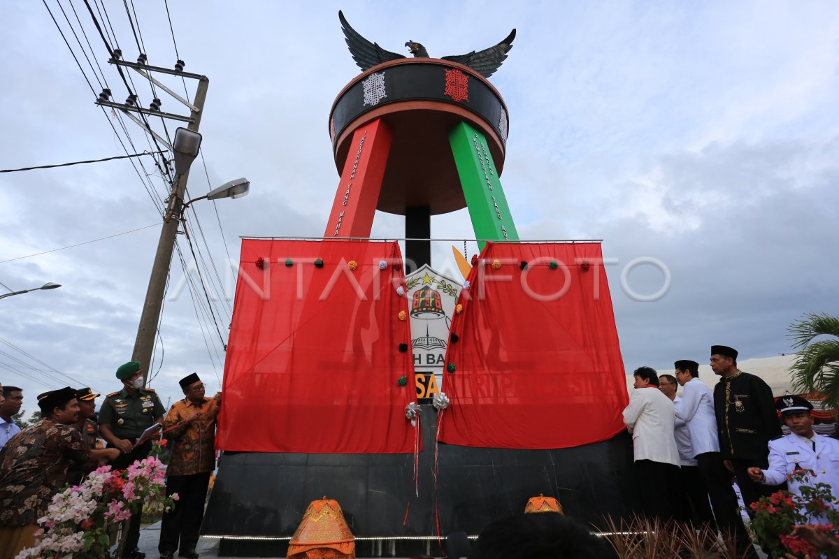 Peresmian Tugu Kongres Santri Pancasila Di Aceh Barat Antara Foto