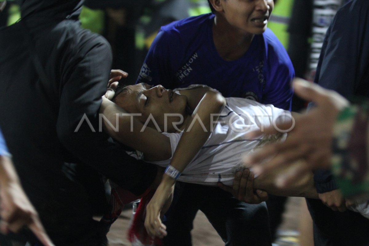 Kerusuhan Di Stadion Kanjuruhan Antara Foto