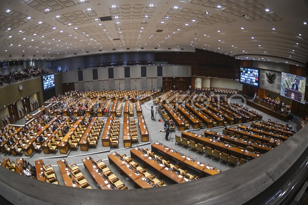 RAPAT PARIPURNA DPR | ANTARA Foto