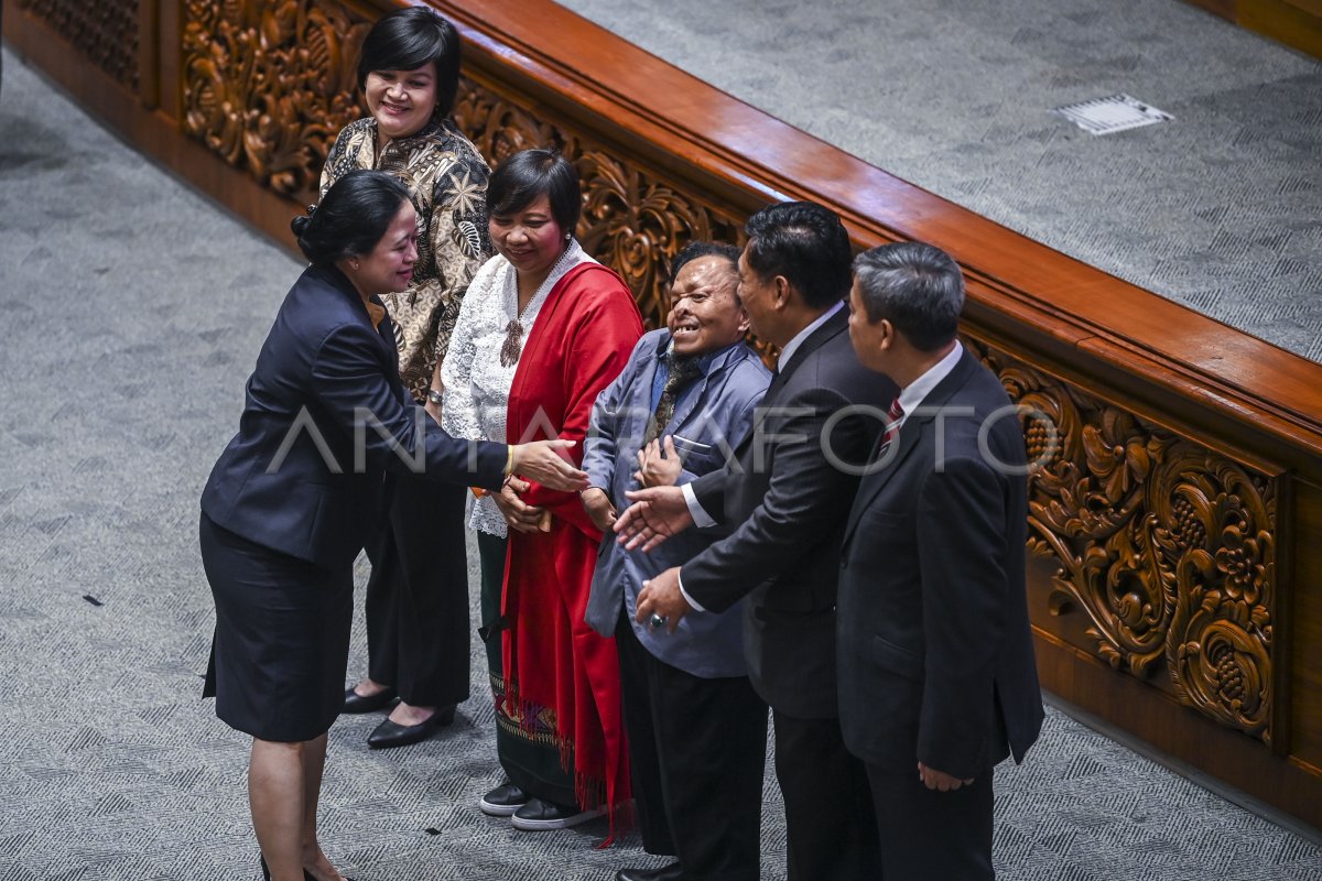 RAPAT PARIPURNA DPR | ANTARA Foto