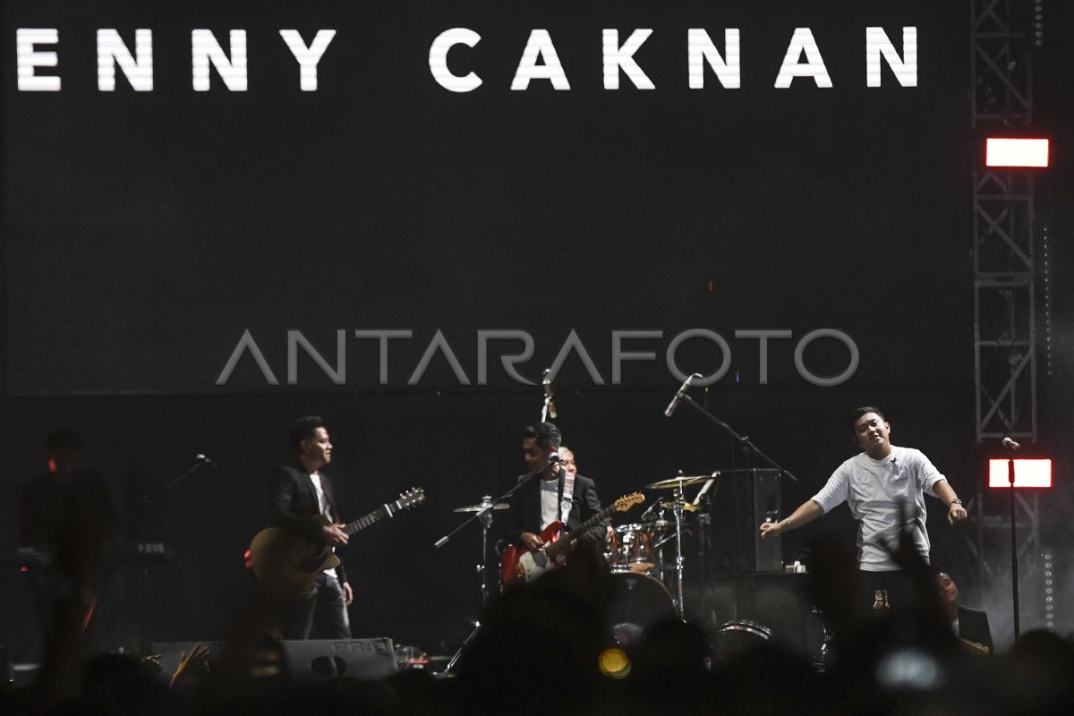 Denny Caknan Tampil Di Synchronize Fest Antara Foto