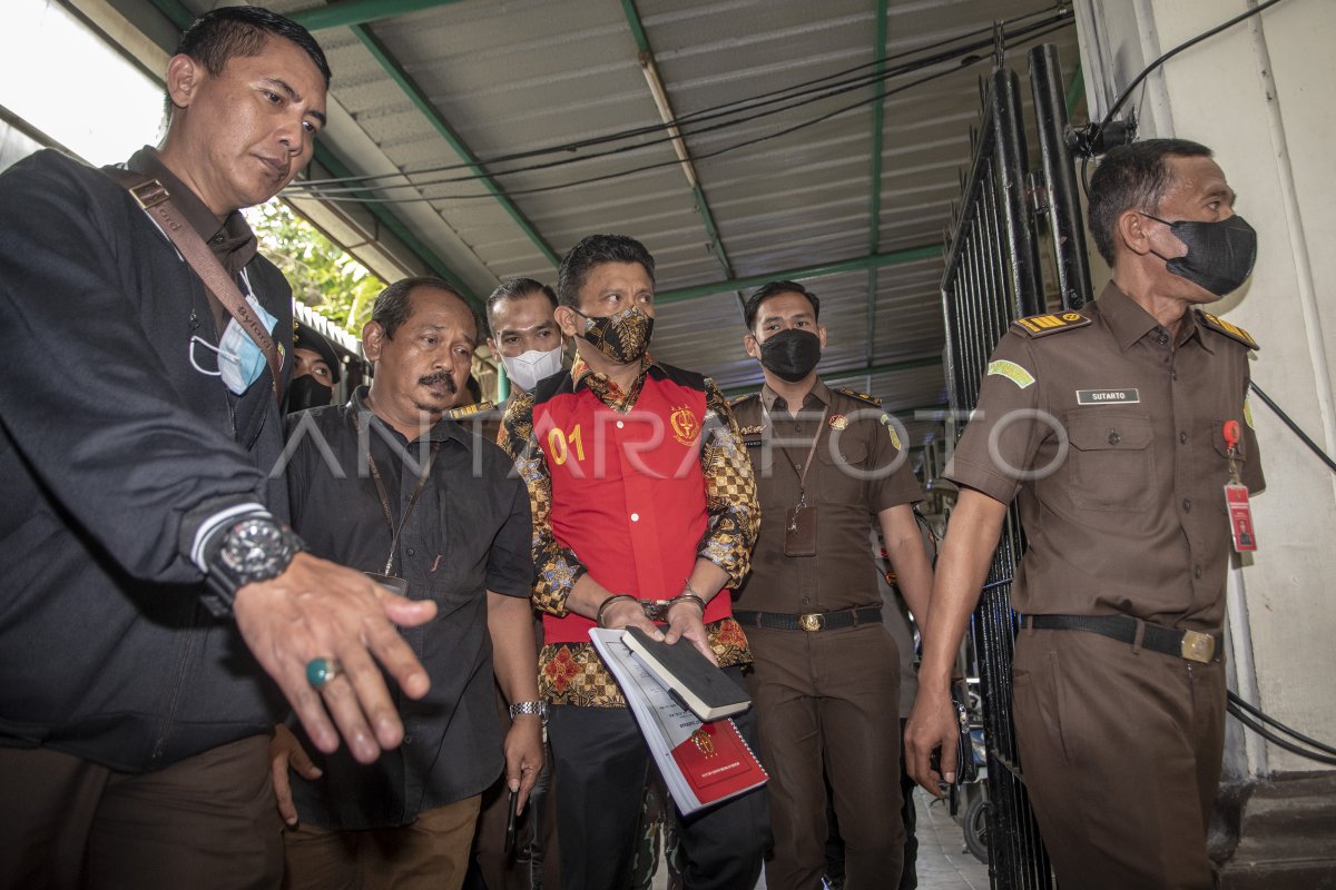 SIDANG PERDANA FERDY SAMBO | ANTARA Foto