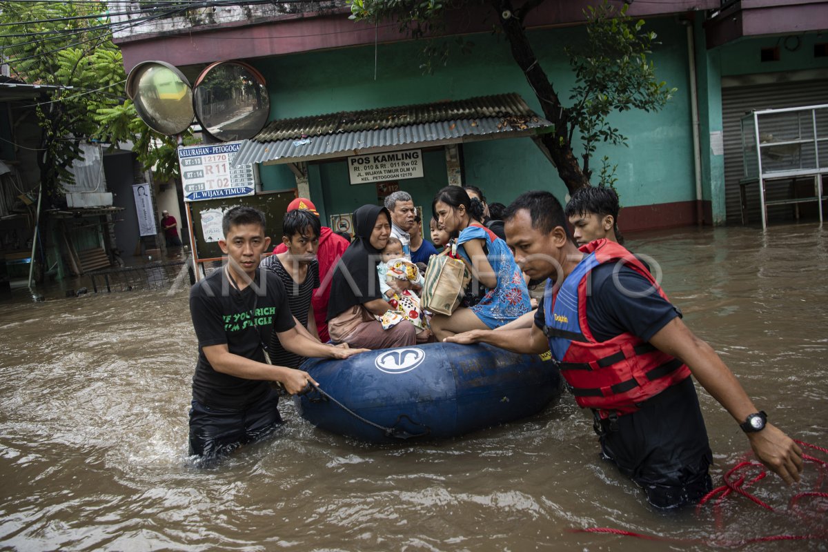 BANJIR DI JAKARTA | ANTARA Foto