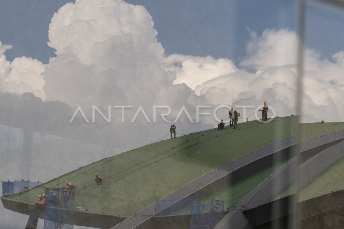 12 JUTA PEKERJA MENERIMA BSU | ANTARA Foto