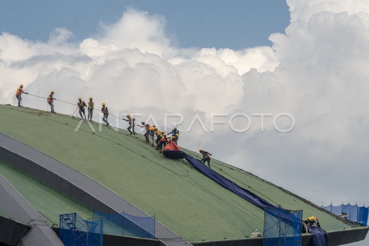 12 JUTA PEKERJA MENERIMA BSU | ANTARA Foto