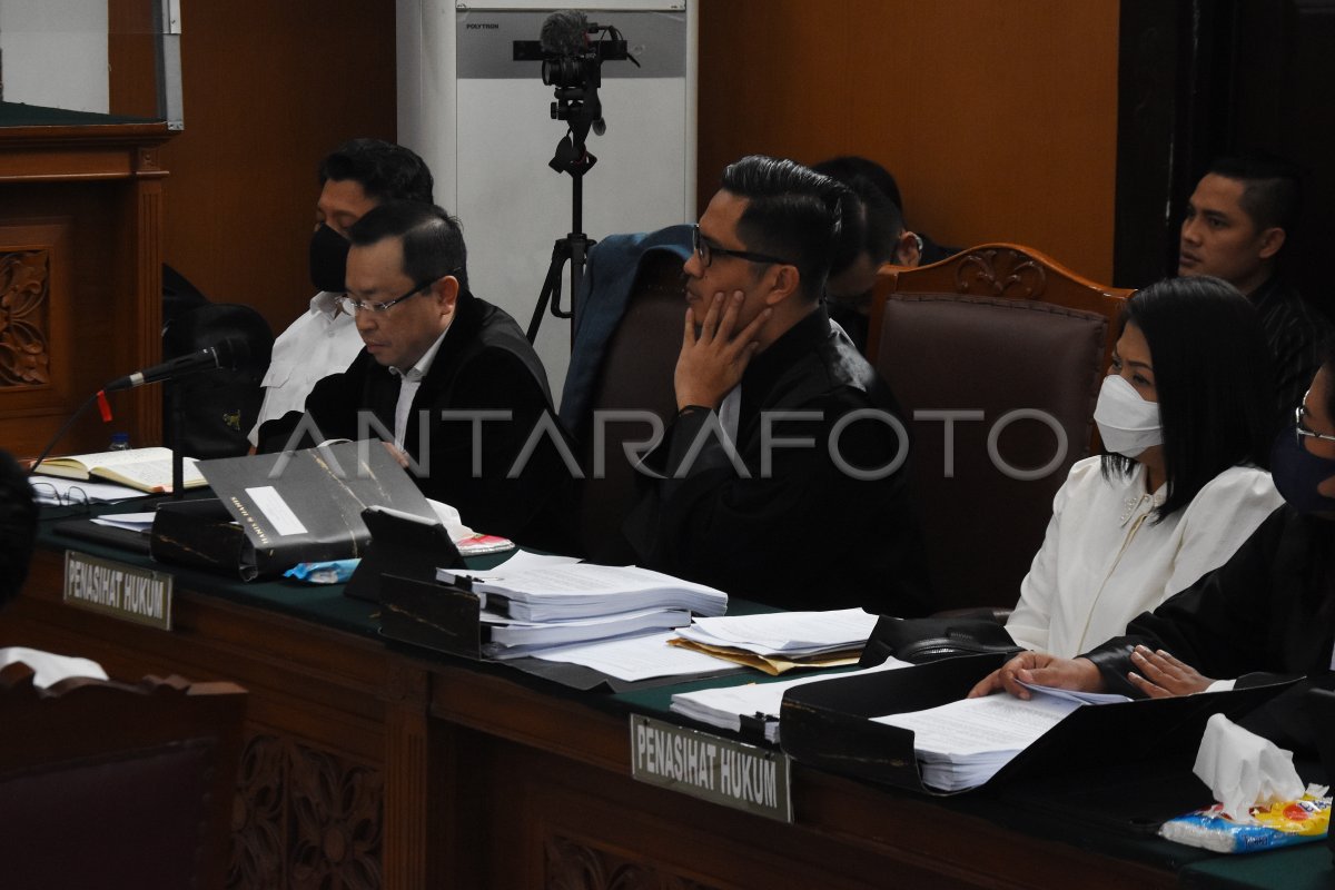 SIDANG PEMERIKSAAN SAKSI TERDAKWA FERDY SAMBO DAN PUTRI CANDRAWA ...