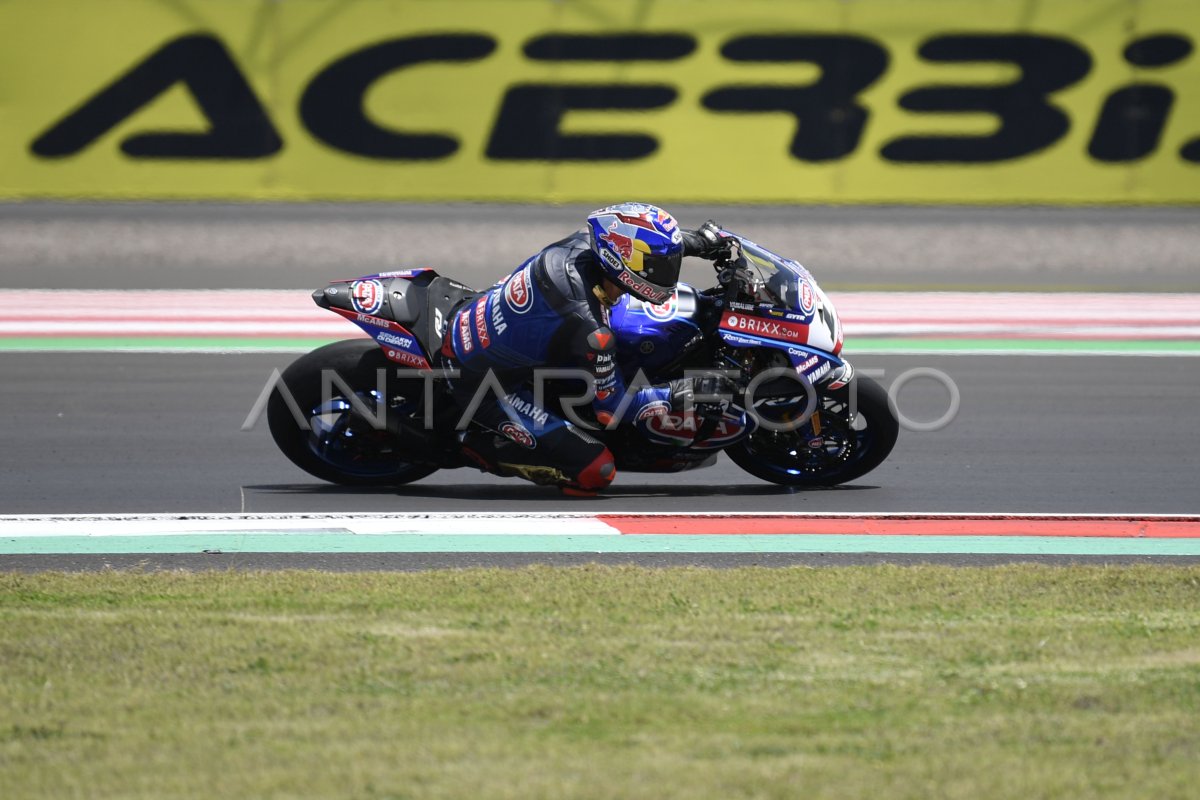 LATIHAN BEBAS WSBK 2022 | ANTARA Foto