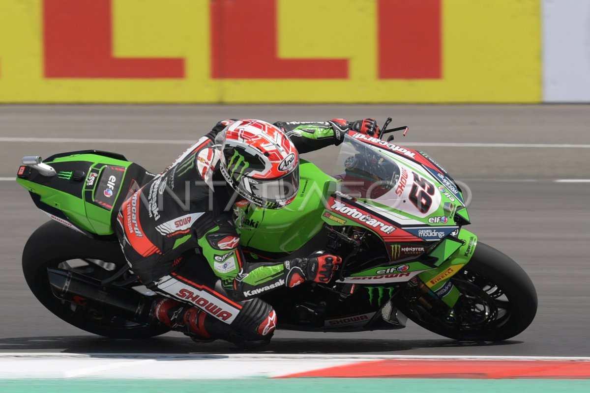 LATIHAN BEBAS WSBK 2022 | ANTARA Foto