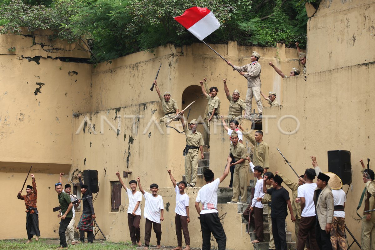 Drama Kolosal Mereboet Benteng Kedoeng Tjowek Antara Foto 2453