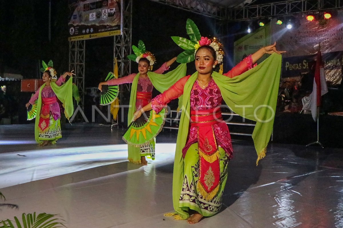 PENTAS SENI TARI LINTAS BUDAYA DI PALANGKA RAYA