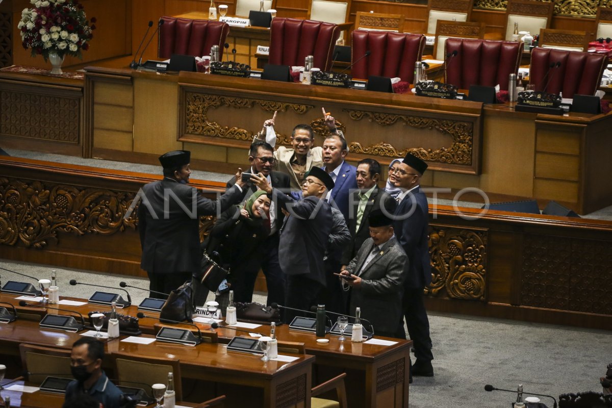 RAPAT PARIPURNA PEMBUKAAN MASA SIDANG | ANTARA Foto