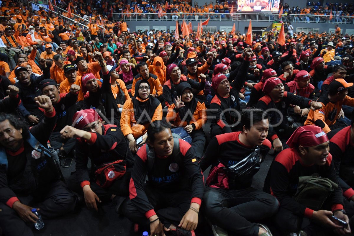 RAKERNAS PARTAI BURUH ANTARA Foto