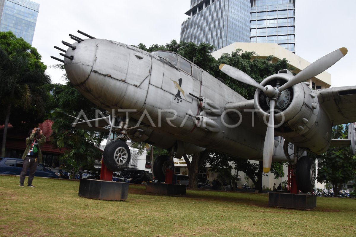 WISATA SEJARAH MUSEUM SATRIA MANDALA | ANTARA Foto