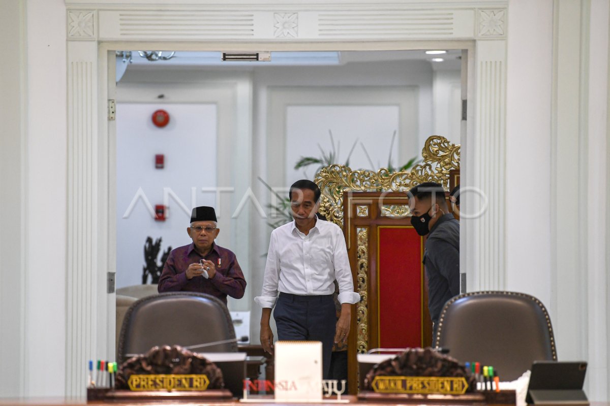 RAPAT TERBATAS KERANGKA EKONOMI MAKRO 2024 | ANTARA Foto