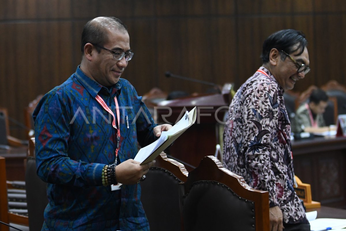 SIDANG UJI MATERI UU PEMILU | ANTARA Foto