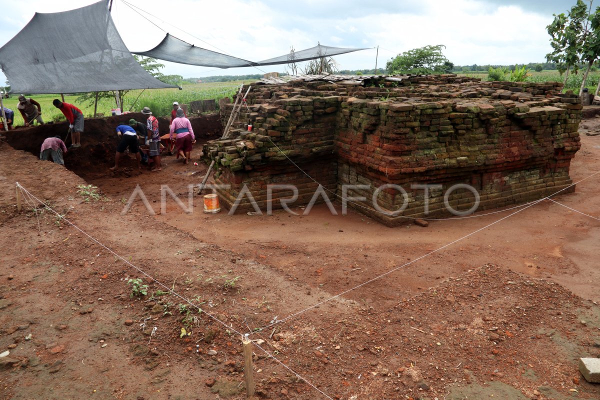 EKSKAVASI SITUS PANDEGONG JOMBANG ANTARA Foto