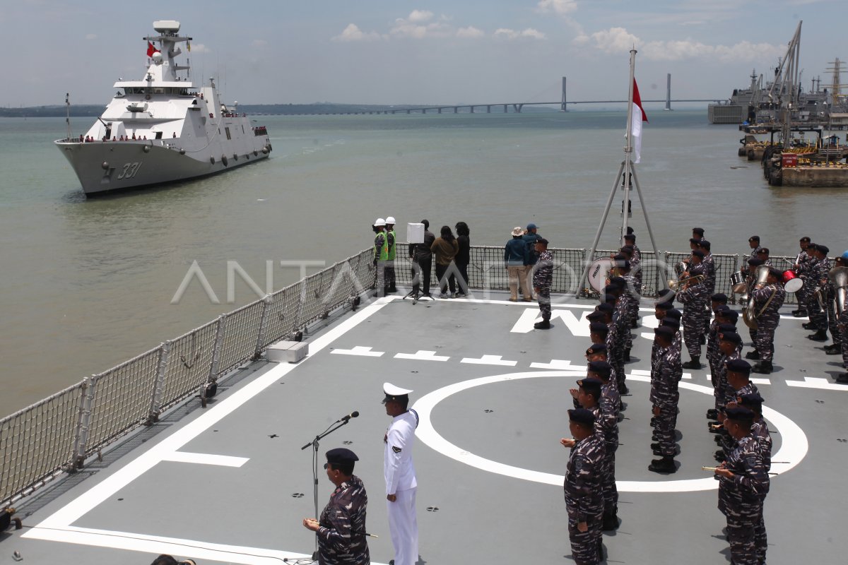 KRI RADEN EDDY MARTADINATA KEMBALI DI SURABAYA | ANTARA Foto