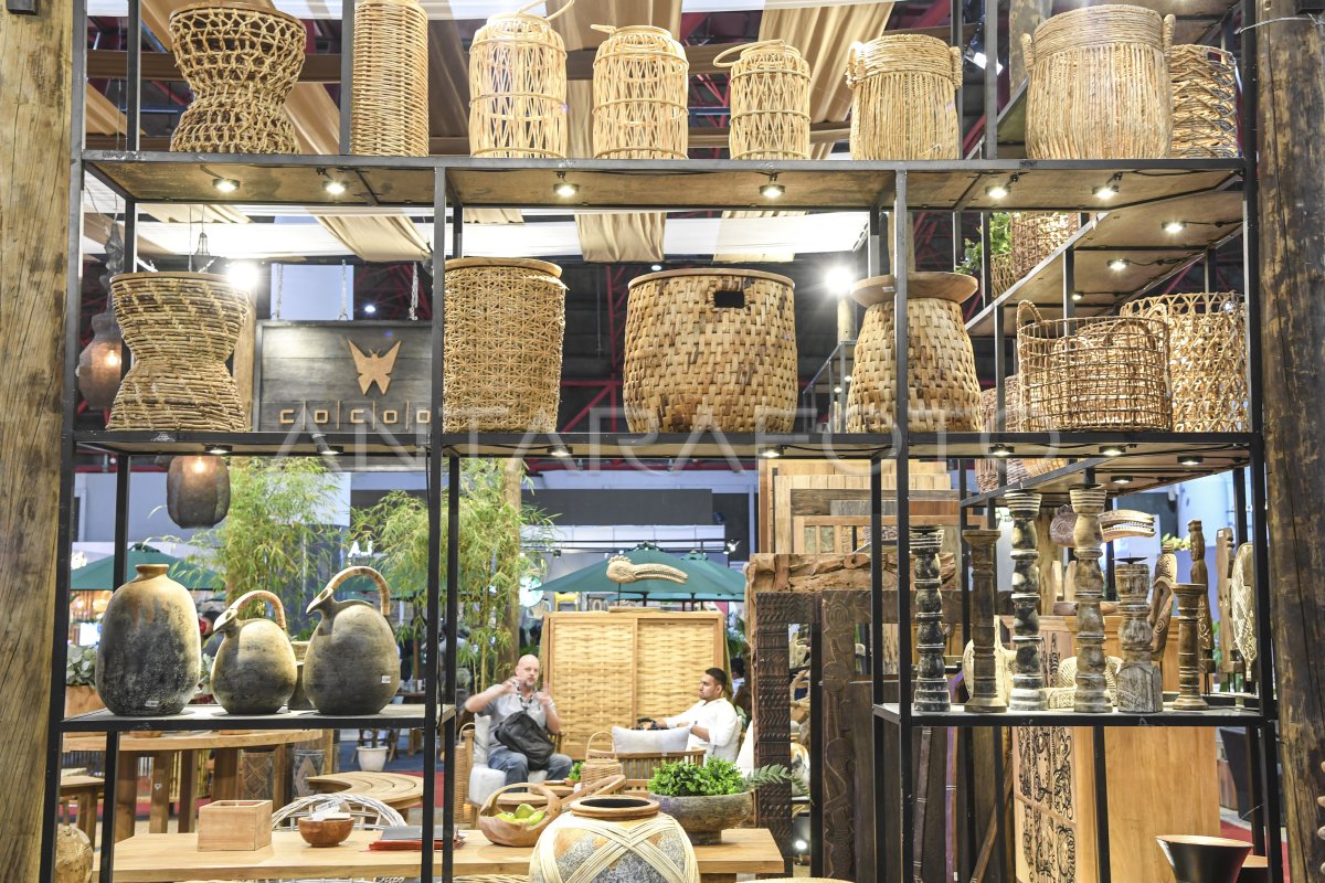 PAMERAN FURNITUR INTERNASIONAL INDONESIA 2023