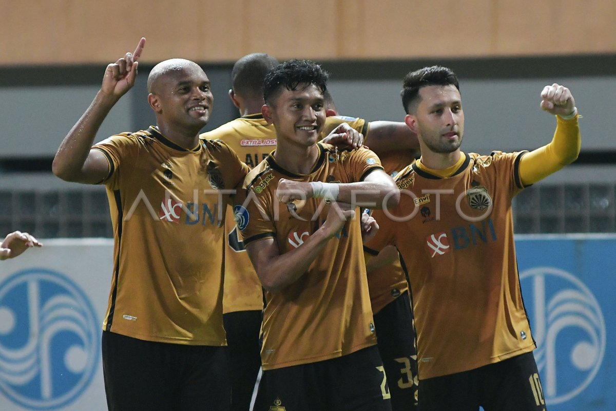 BHAYANGKARA FC MENANG DARI BALI UNITED FC