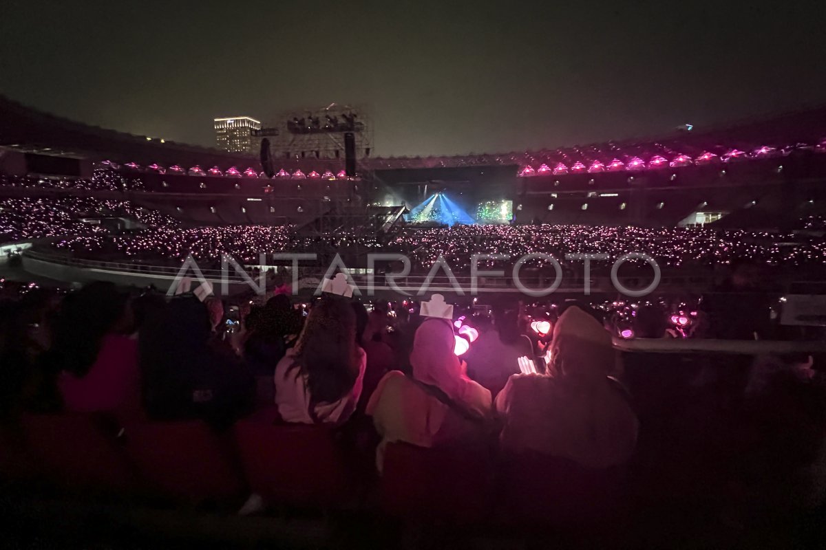 KONSER BLACKPINK