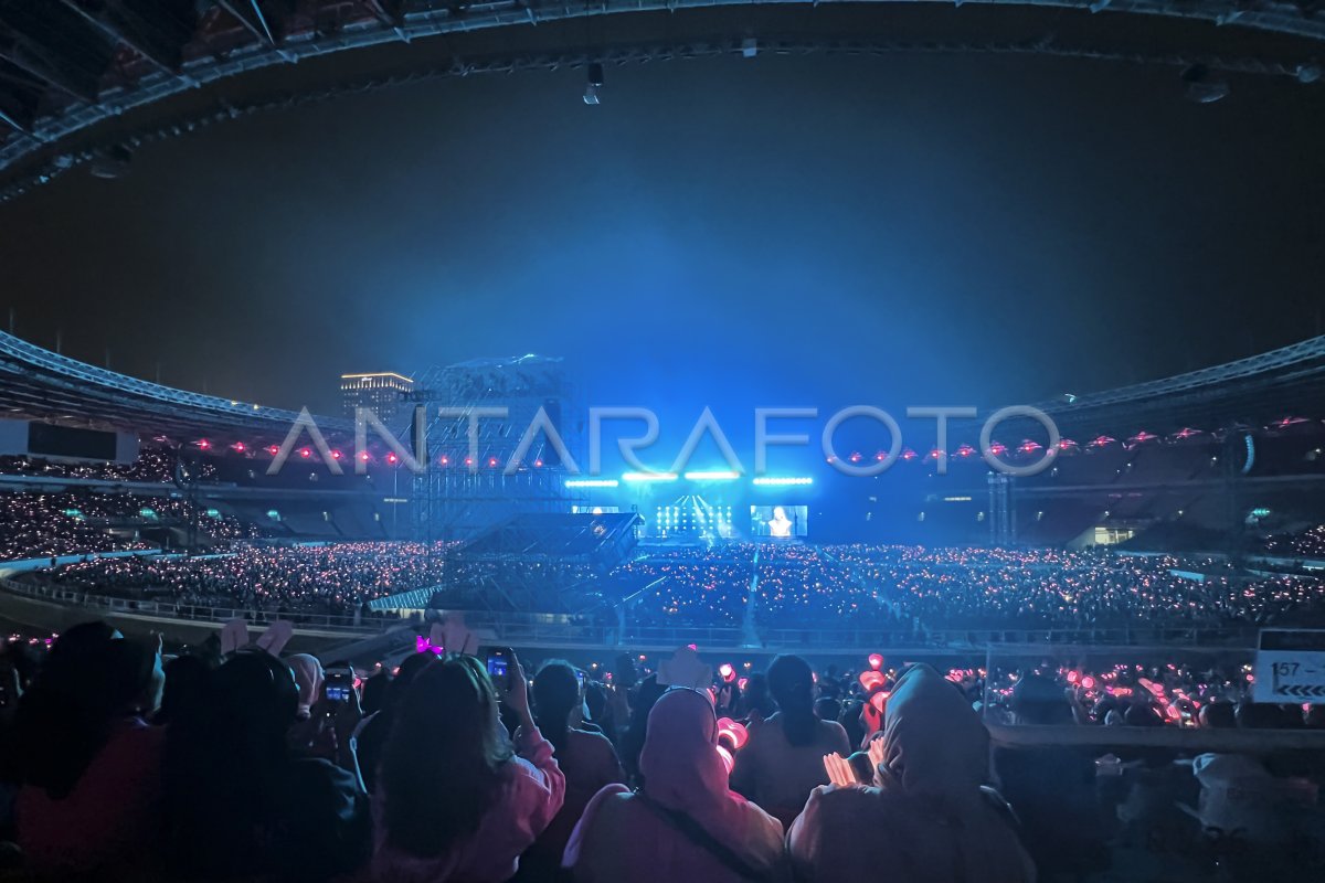 KONSER BLACKPINK